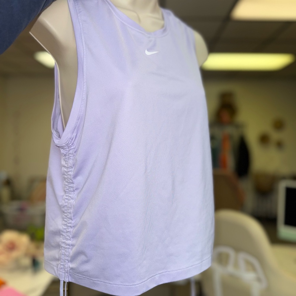 Nike (Medium) Light Purple Dri Fit Tank Top with Ruched Tied Sides